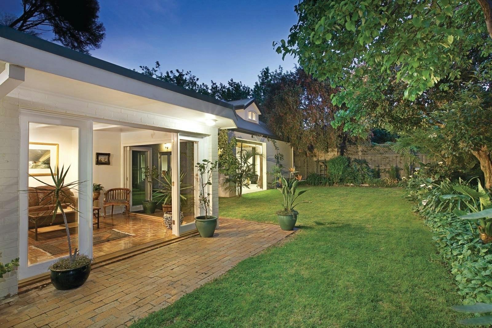 96 Middlesex Road, Surrey Hills, VIC