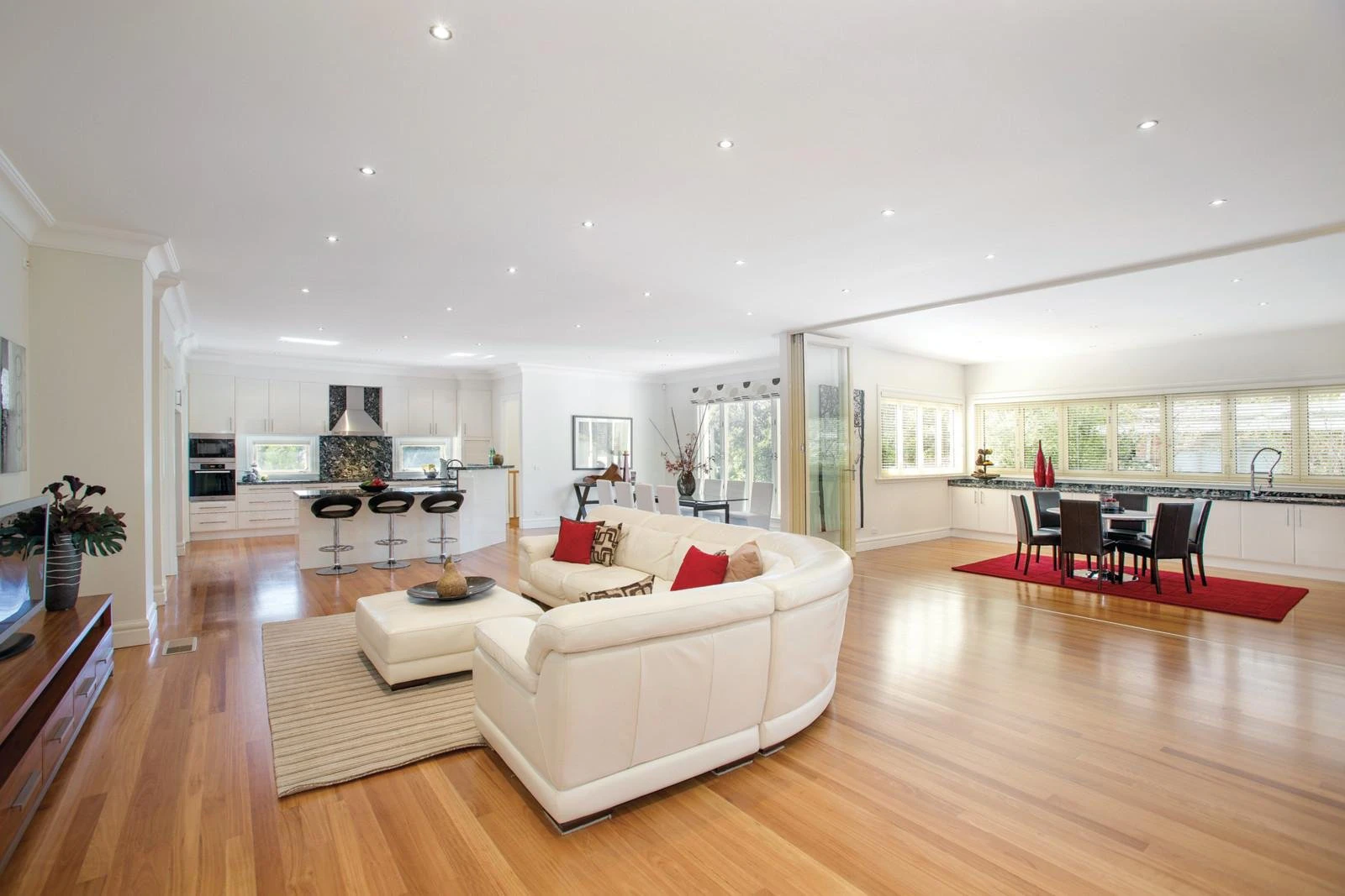 1 Wynyard Crescent, Balwyn North, VIC