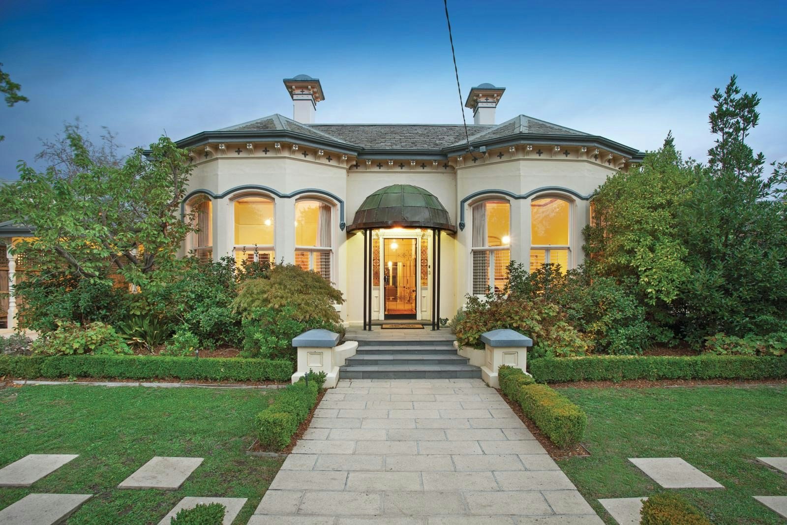 17 Russell Street, Camberwell, VIC