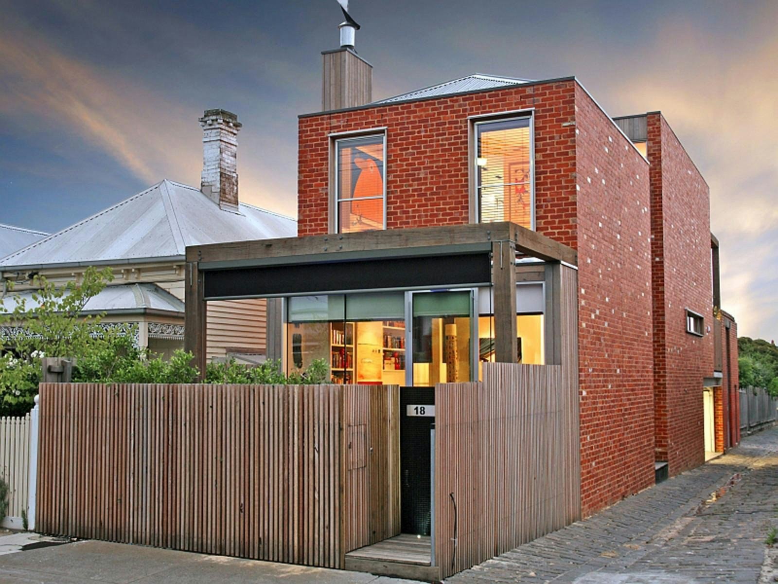 18 Chandlers Road, Malvern, VIC