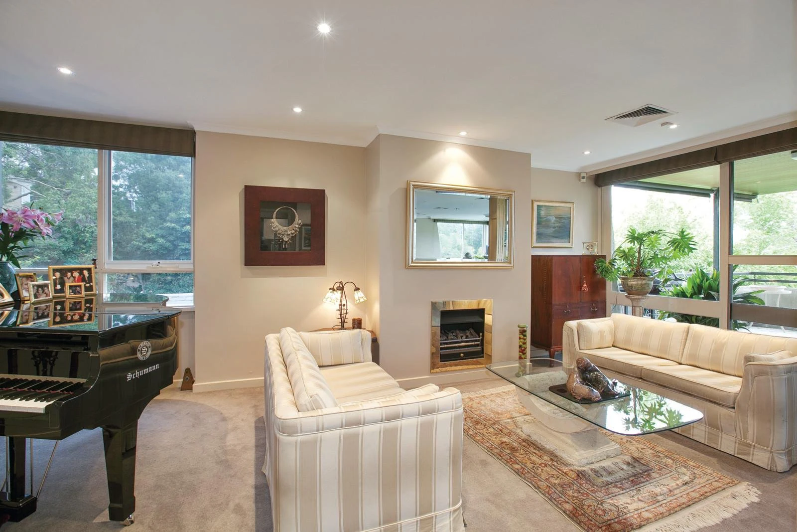 18 Raheen Drive, Kew, VIC