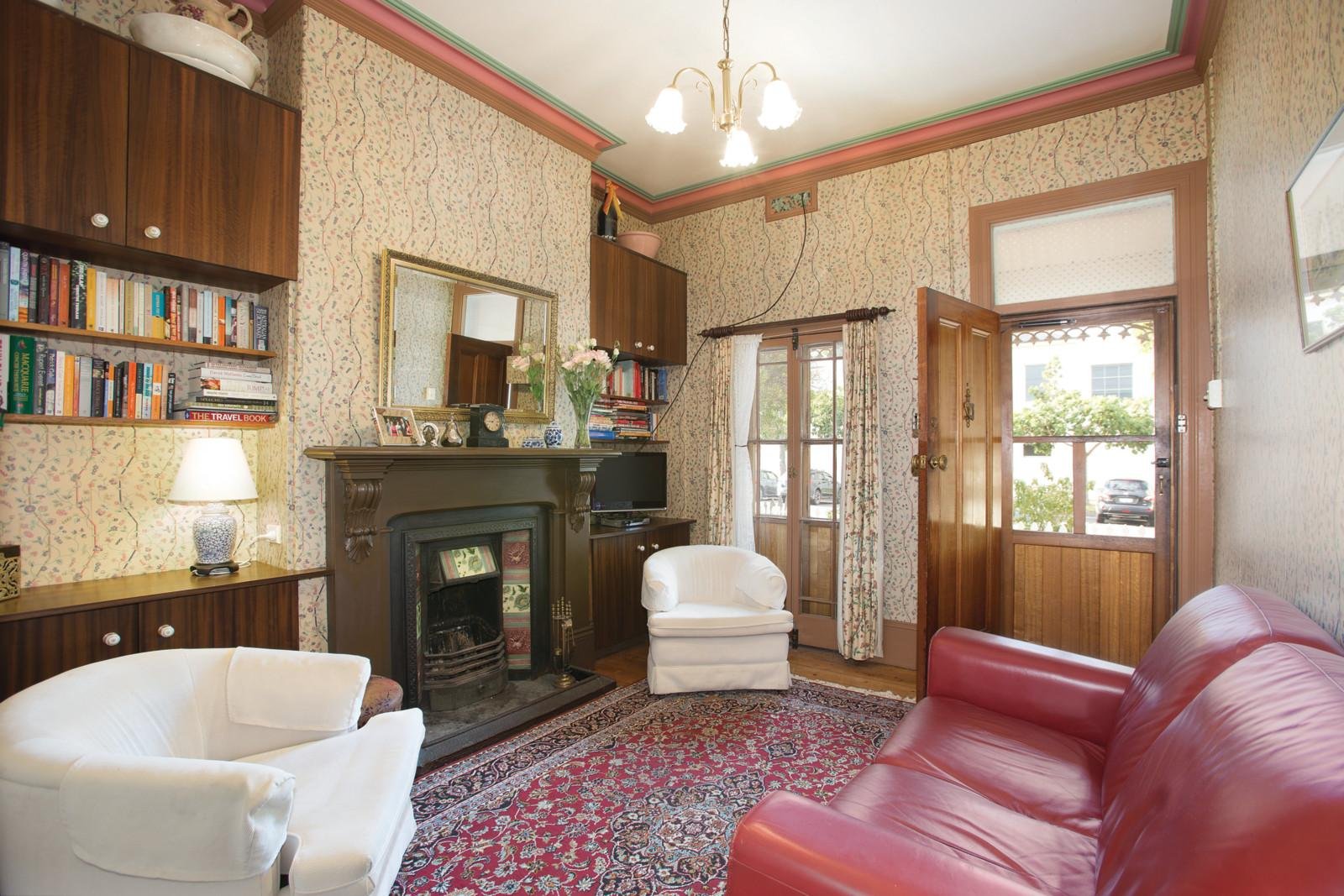 208 Napier Street, South Melbourne - Thumbnail 2