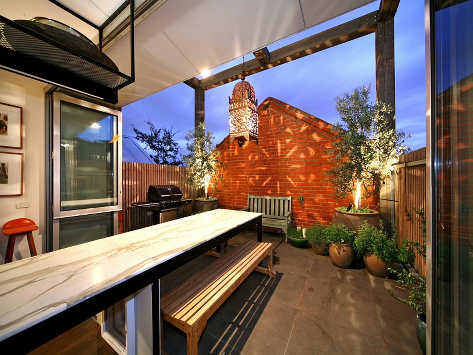 18 Chandlers Road, Malvern, VIC