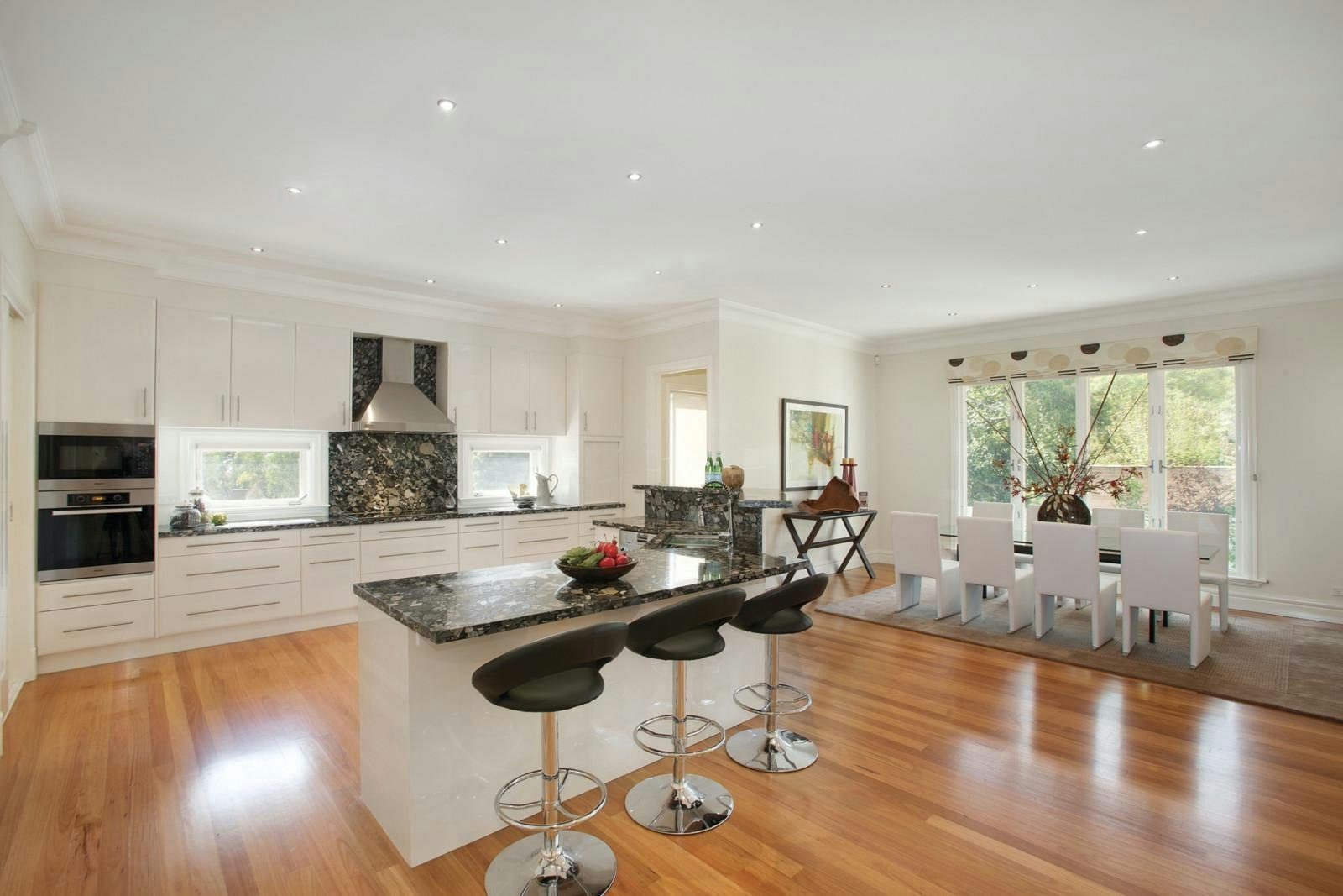 1 Wynyard Crescent, Balwyn North, VIC