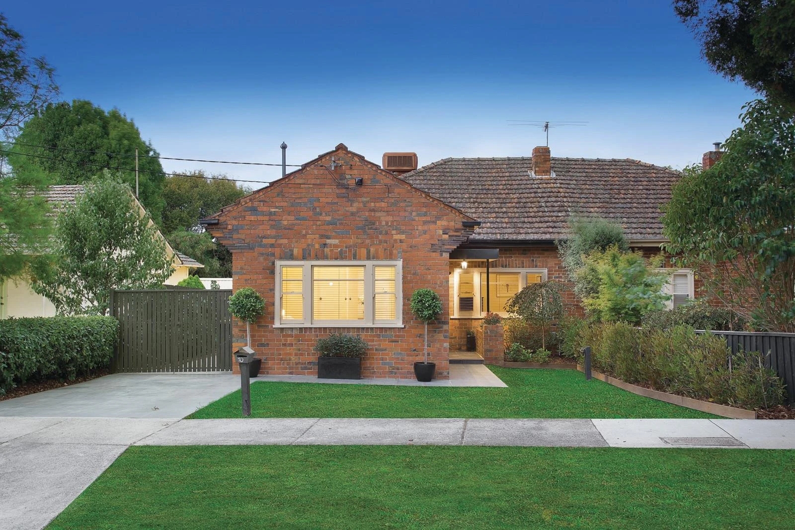 10 Rowland Street, Mont Albert, VIC