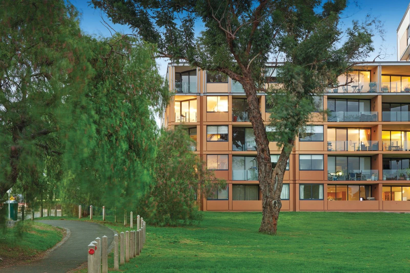 33/8 Wallen Road, Hawthorn, VIC
