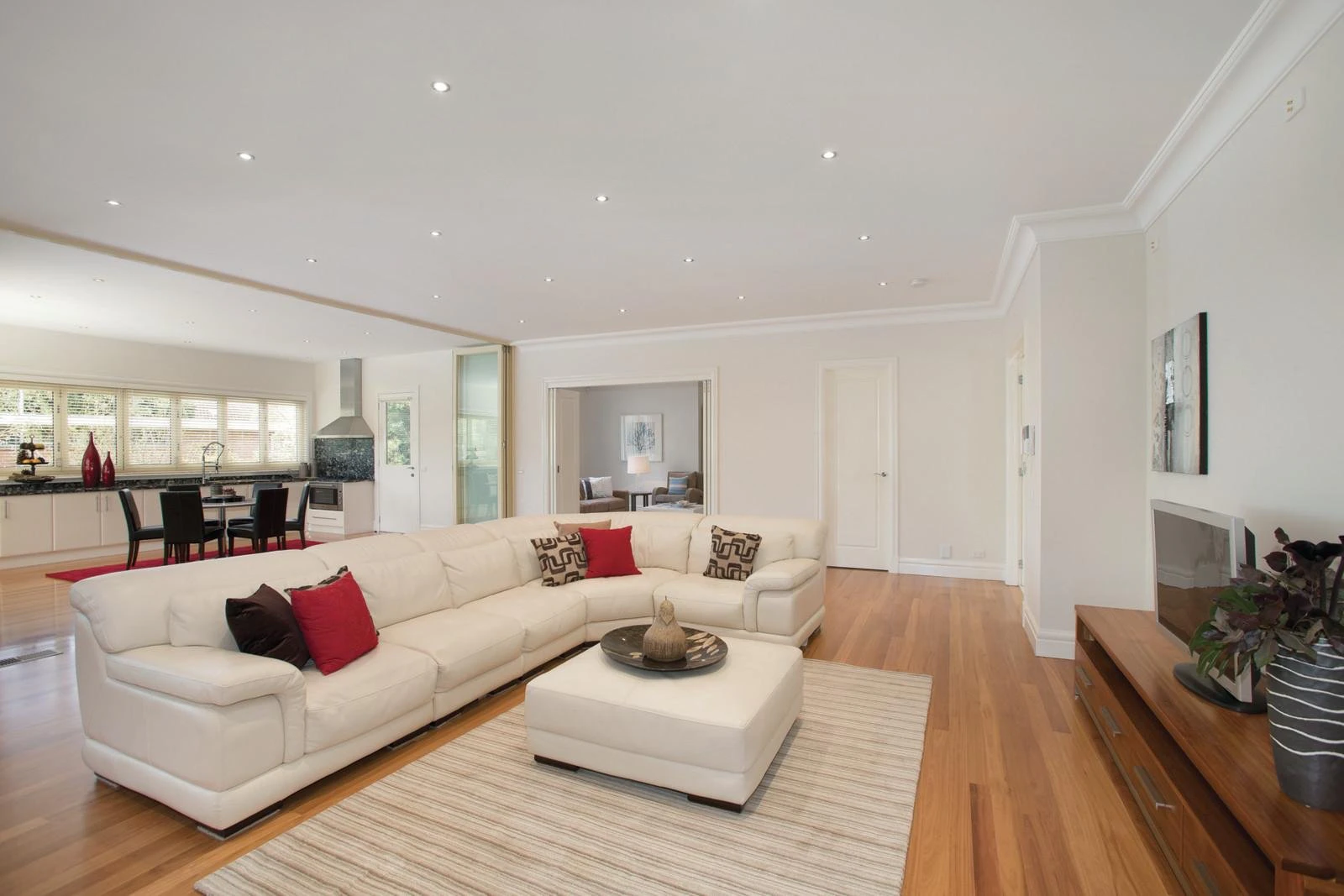 1 Wynyard Crescent, Balwyn North, VIC