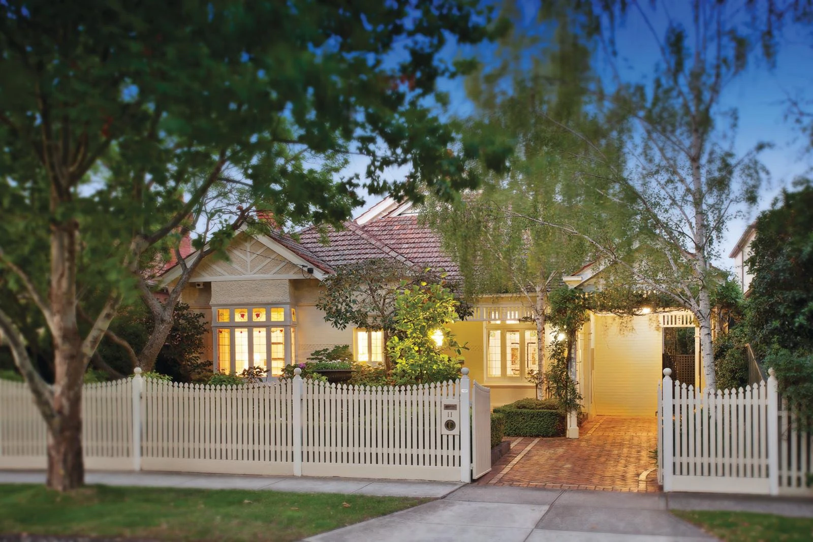 11 Central Park Road, Malvern East, VIC