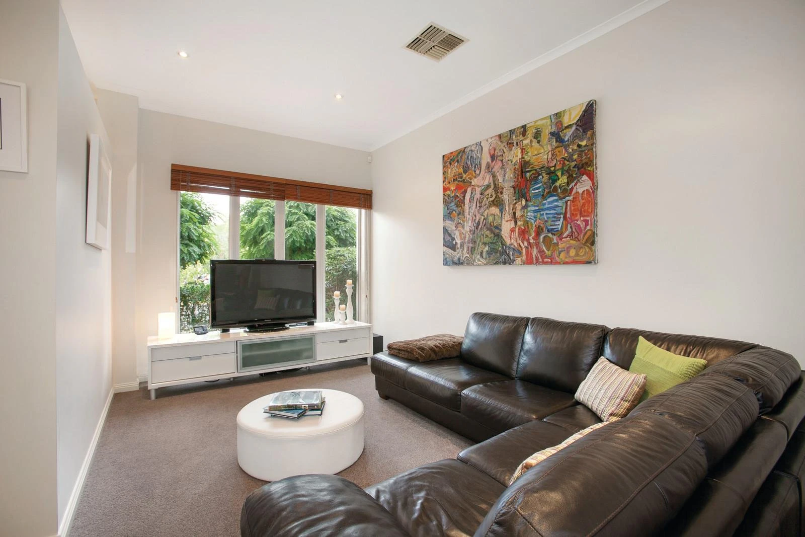 11 Hobsons Bay Parade, Port Melbourne, VIC