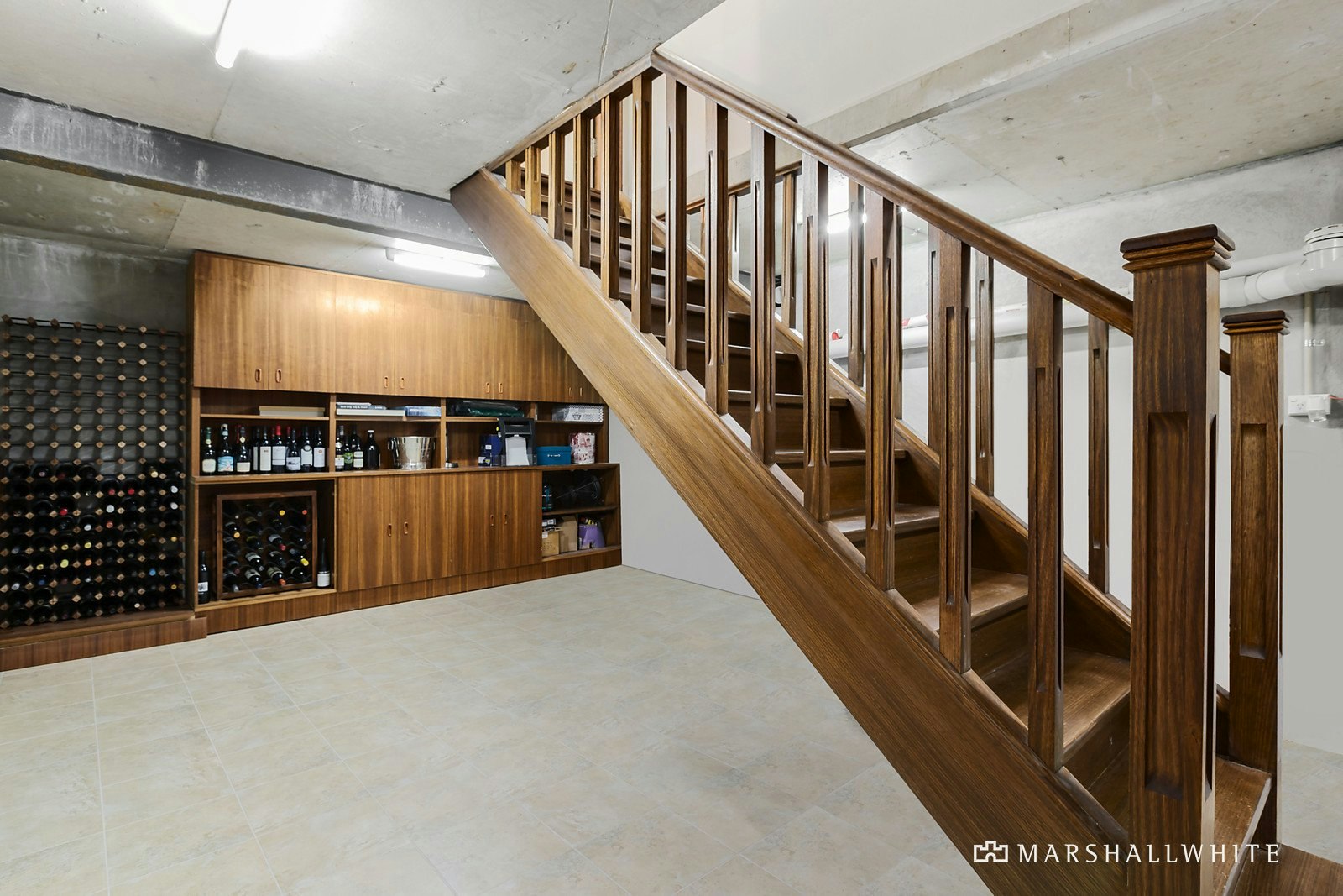 4 Riverside Drive, Kew East, VIC