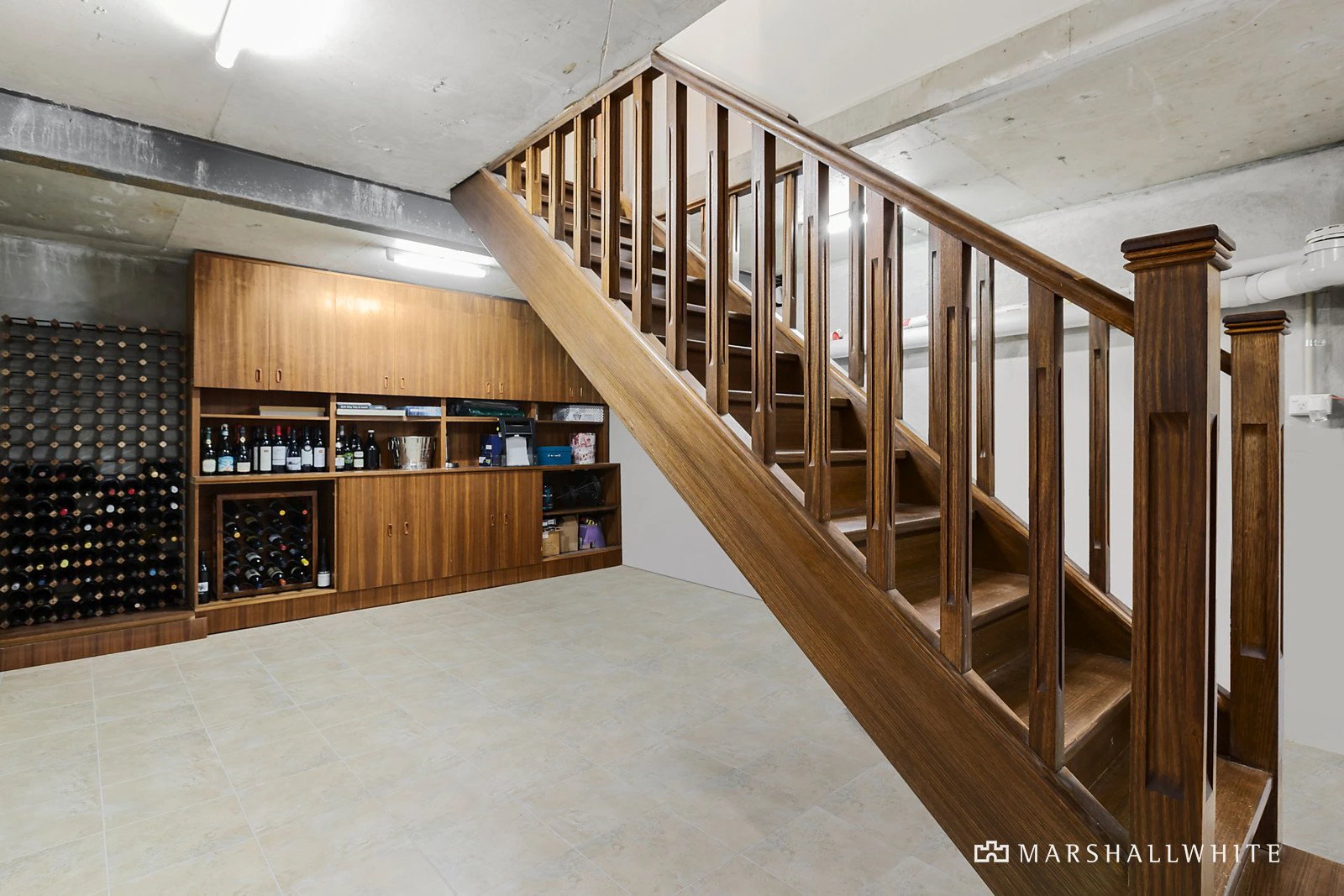 4 Riverside Drive, Kew East, VIC