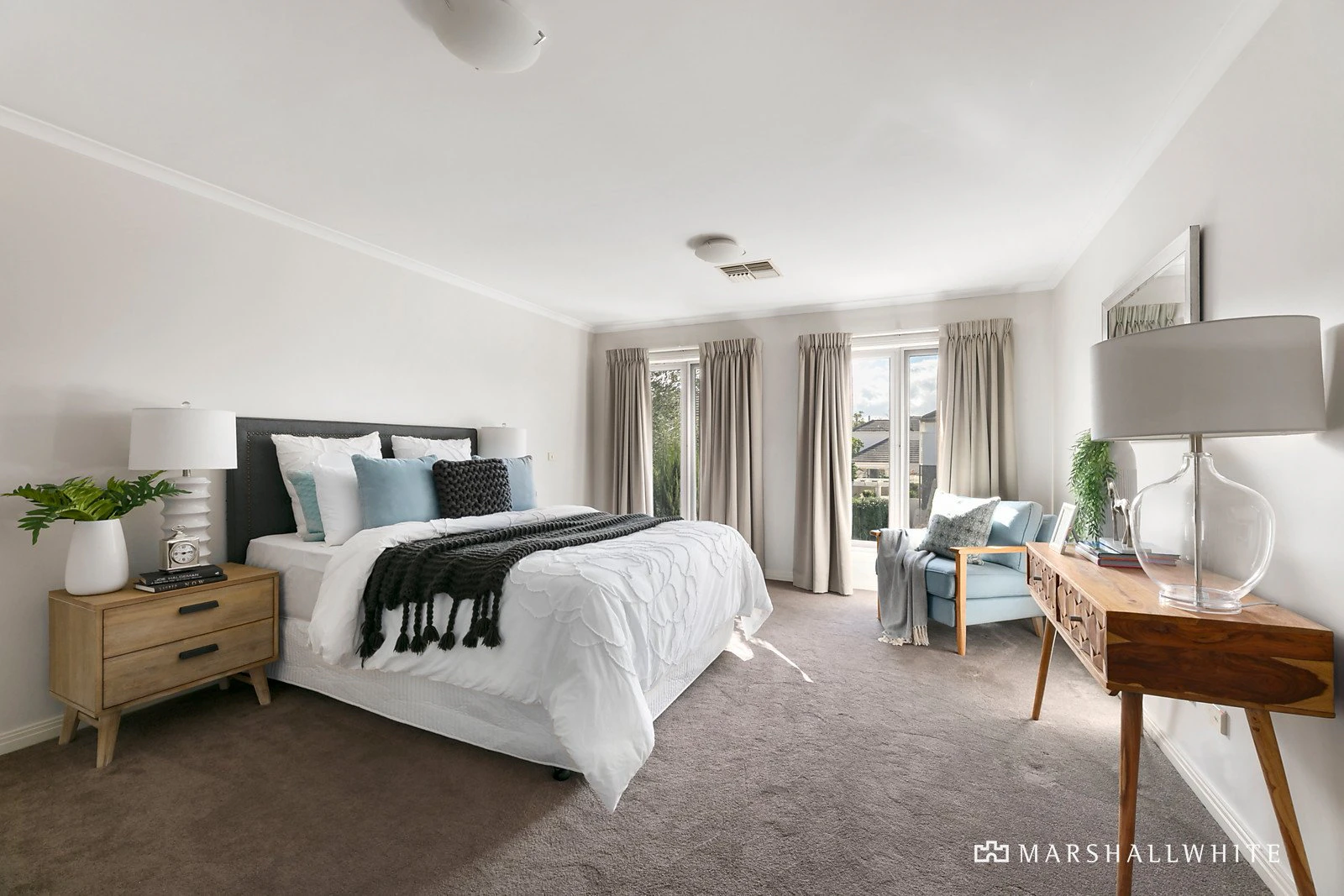 64 The Crescent, Port Melbourne, VIC