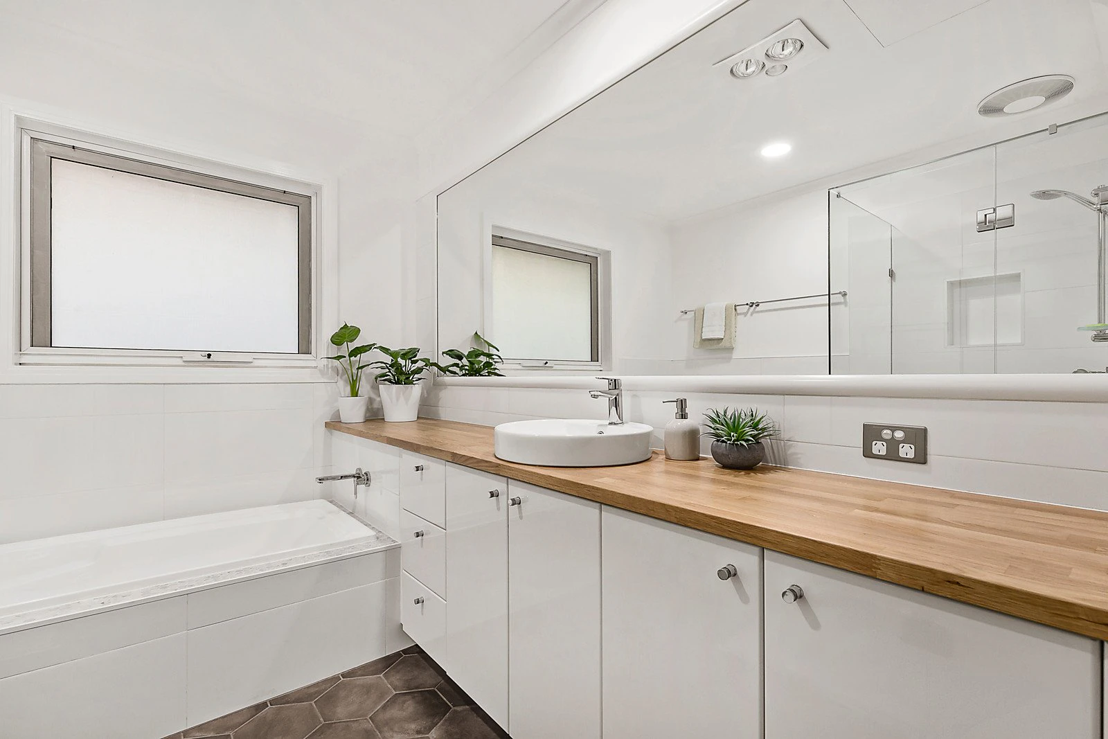 10 Australis Circuit, Port Melbourne, VIC