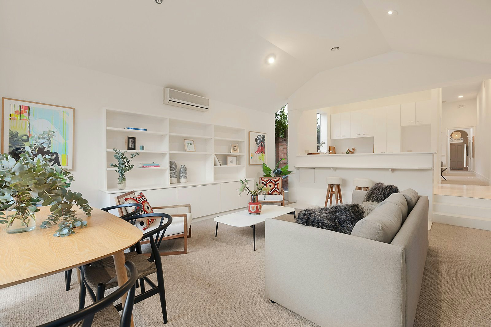 12 Canterbury Road, Albert Park, VIC