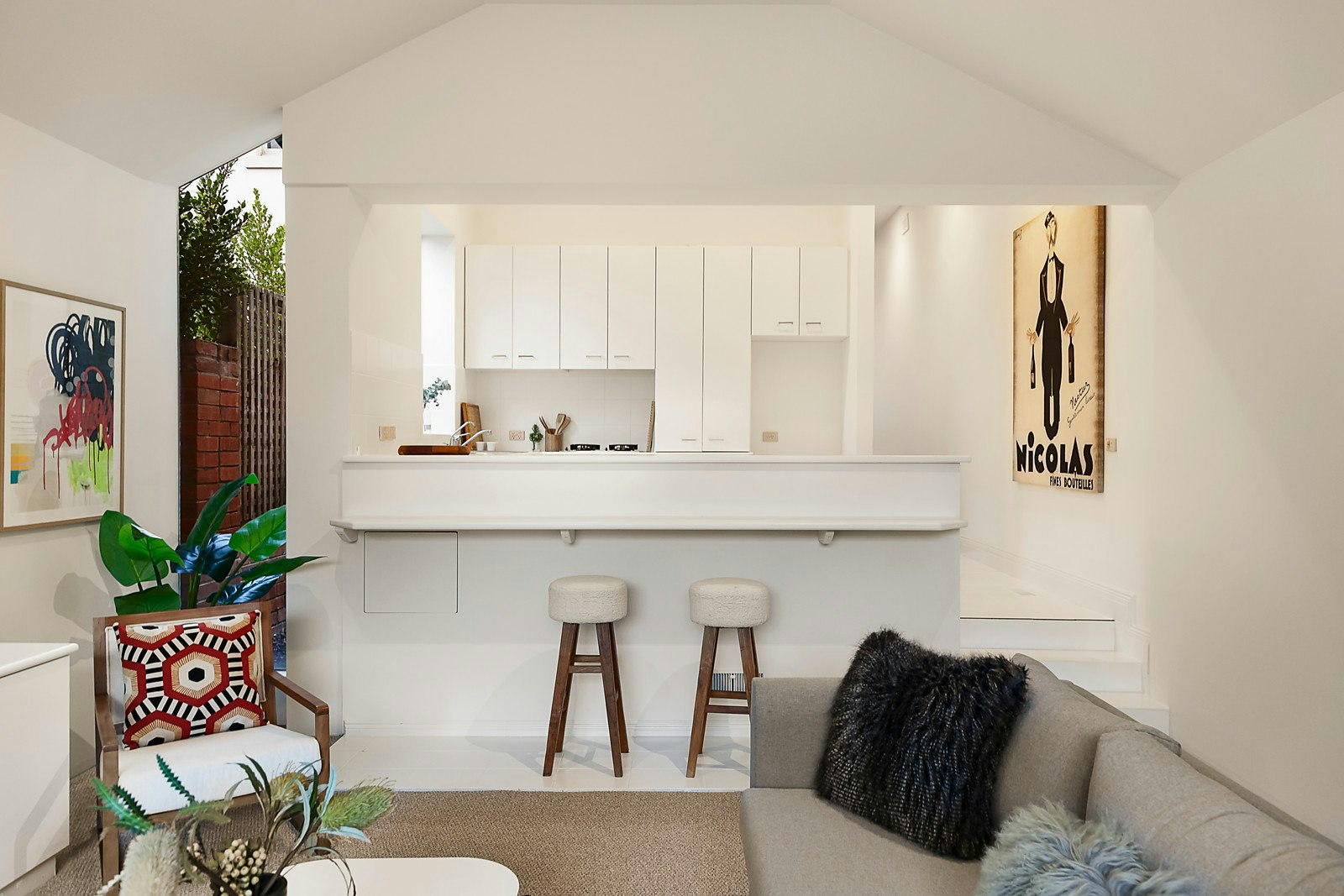 12 Canterbury Road, Albert Park, VIC