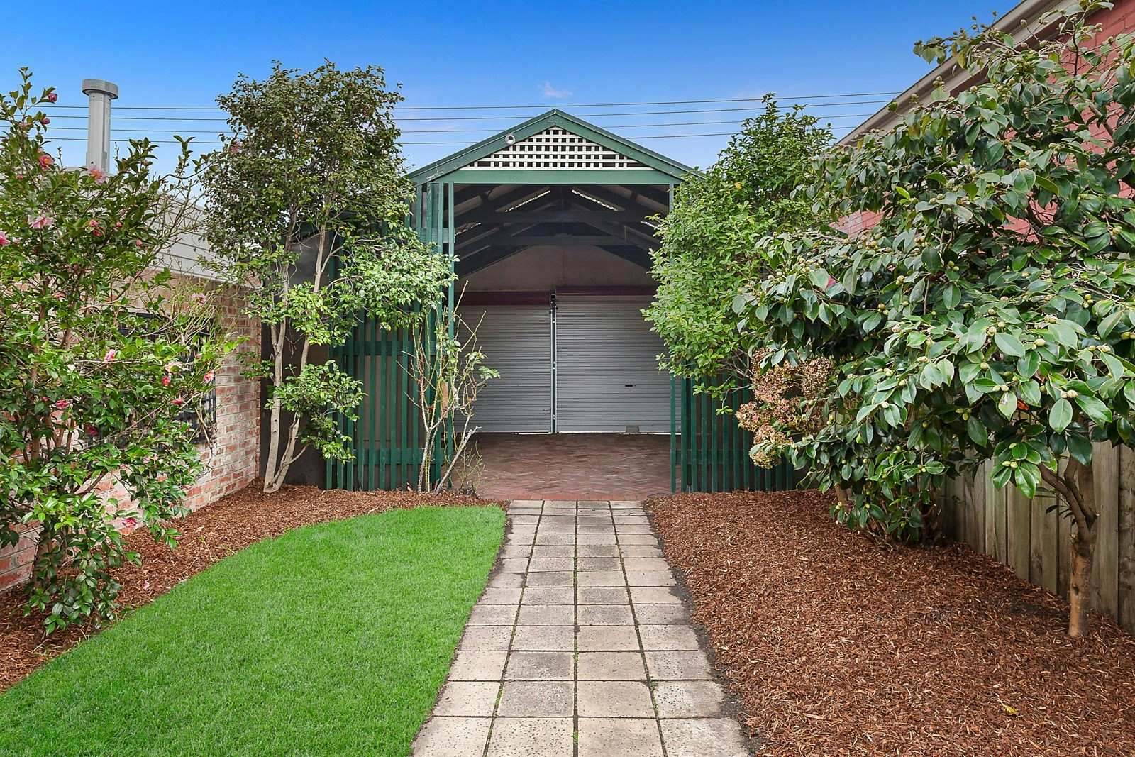 12 Canterbury Road, Albert Park, VIC