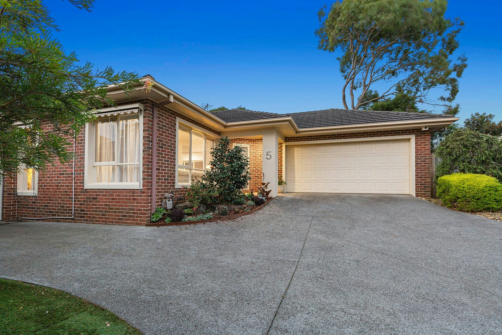 5/7 Lucerne Avenue, Mornington, VIC