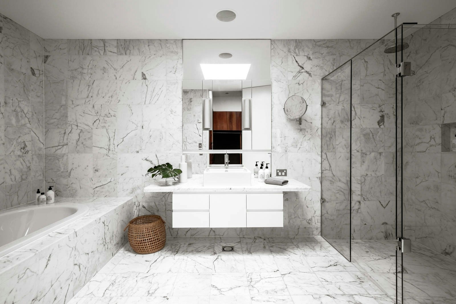 12 Fairlie Court, South Yarra, VIC