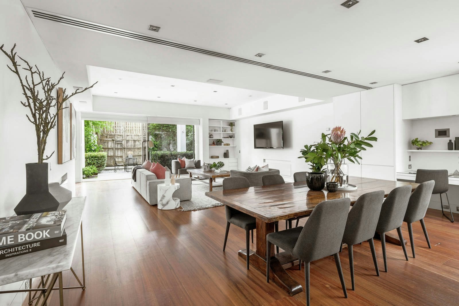 12 Fairlie Court, South Yarra, VIC