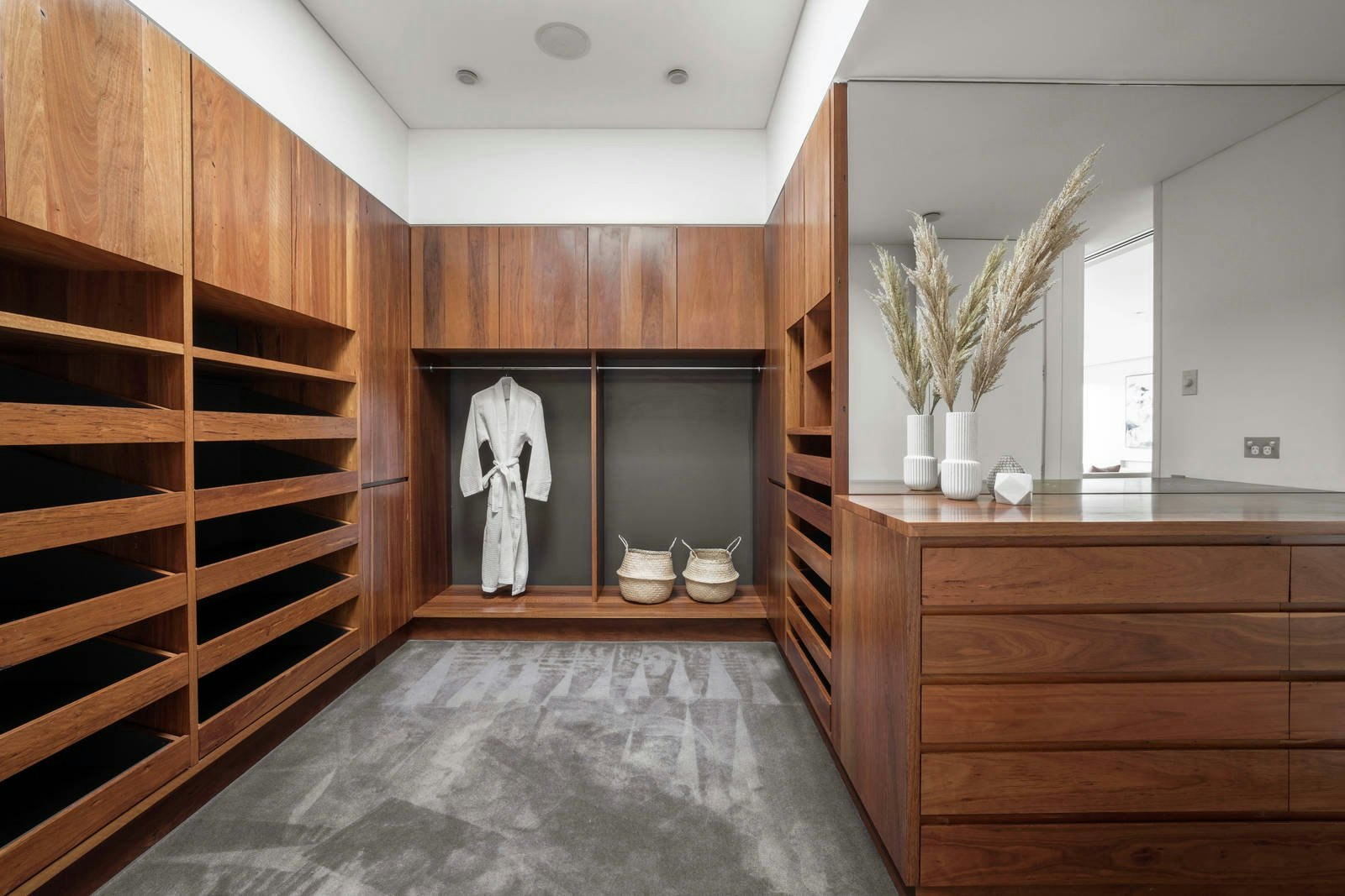 12 Fairlie Court, South Yarra, VIC