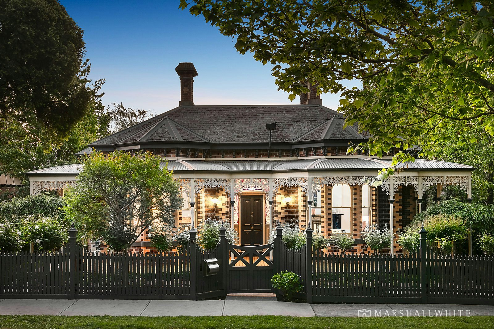 15 Margaret Street, Canterbury, VIC