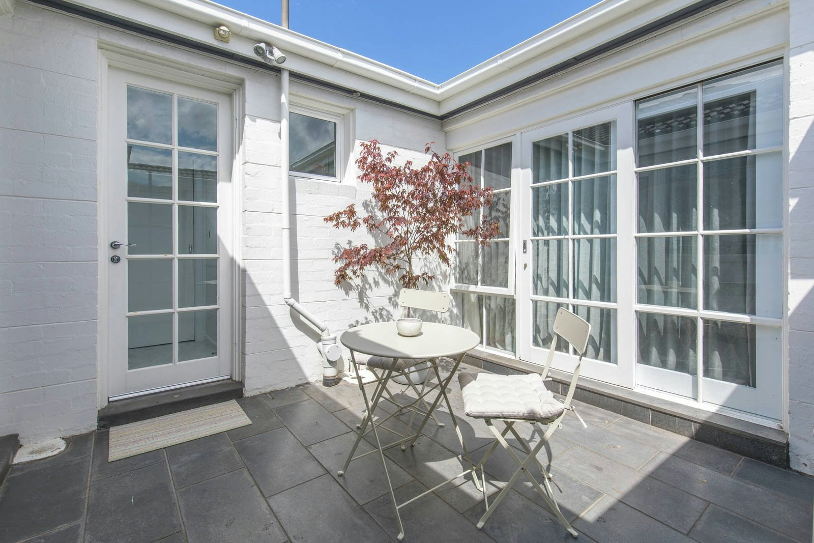 1/22 Russell Street, Camberwell, VIC