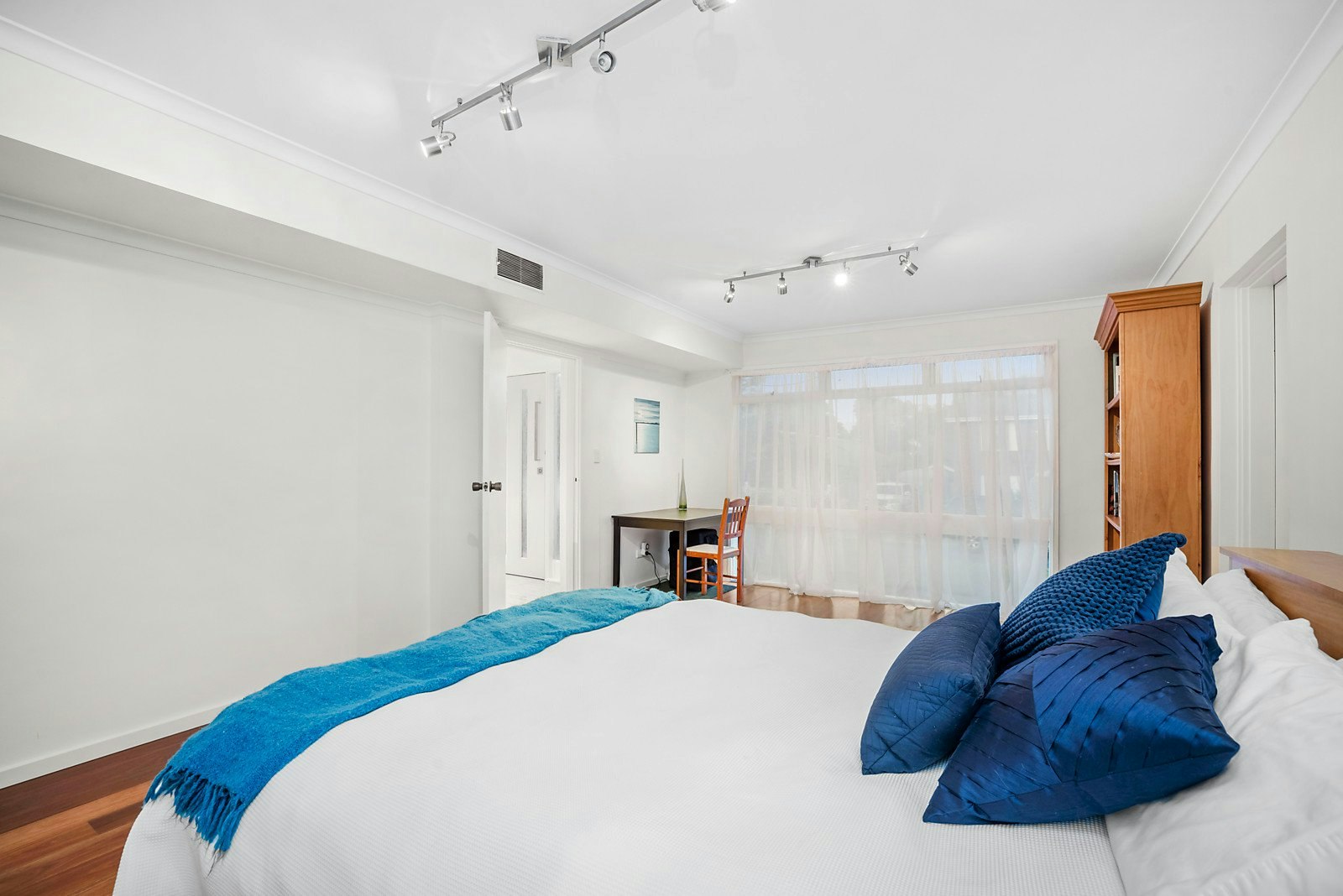 27 Menzies Close, Frankston South, VIC