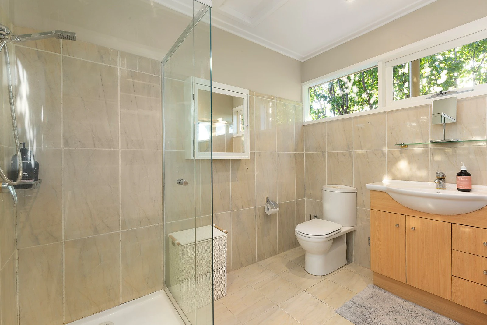 1A Crown Avenue, Camberwell, VIC