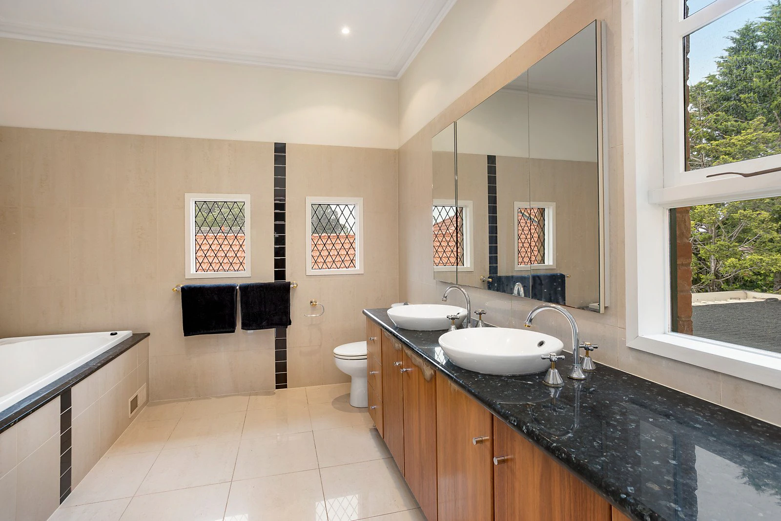 425 Wattletree Road, Malvern East, VIC