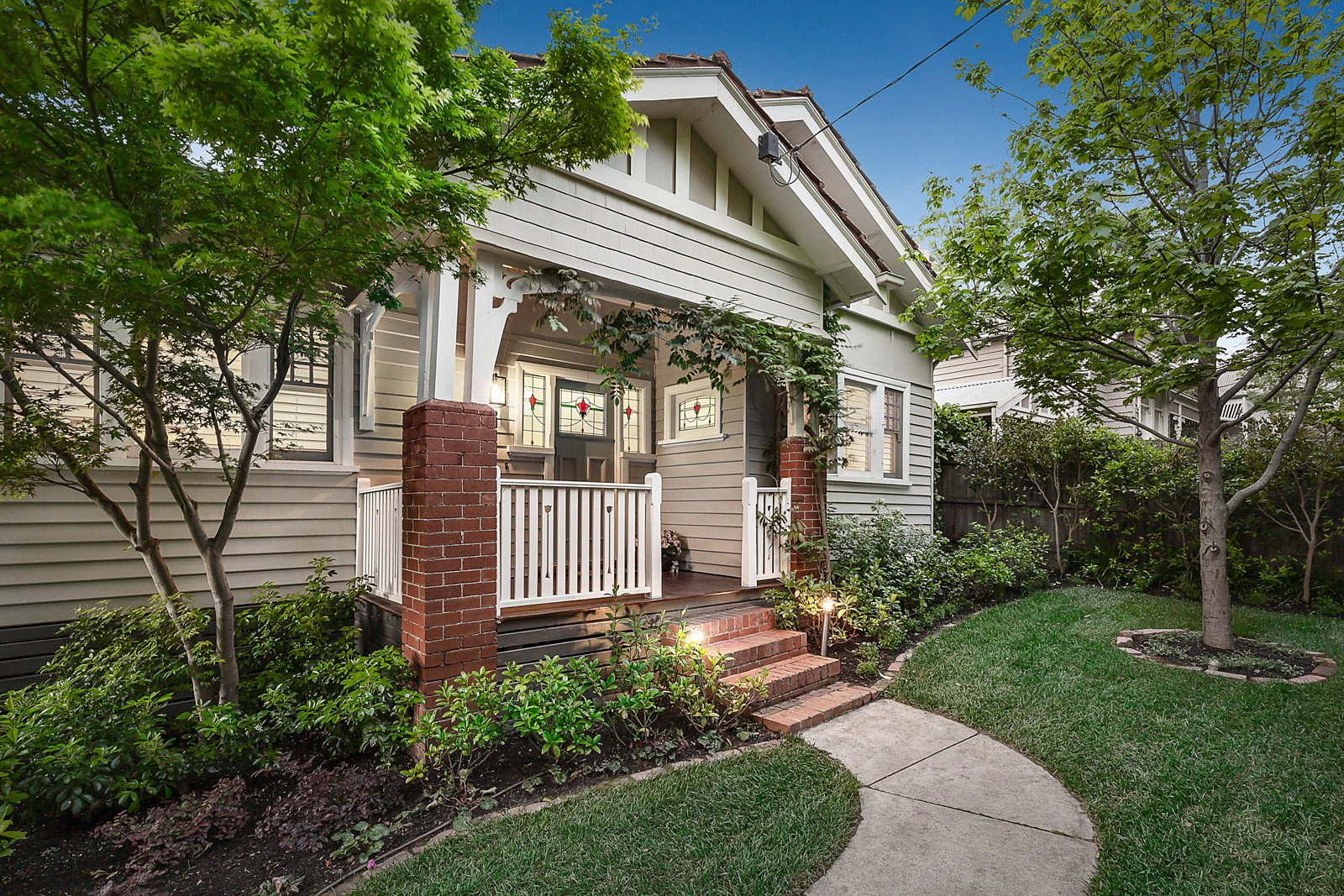 121 Prospect Hill Road, Canterbury, VIC
