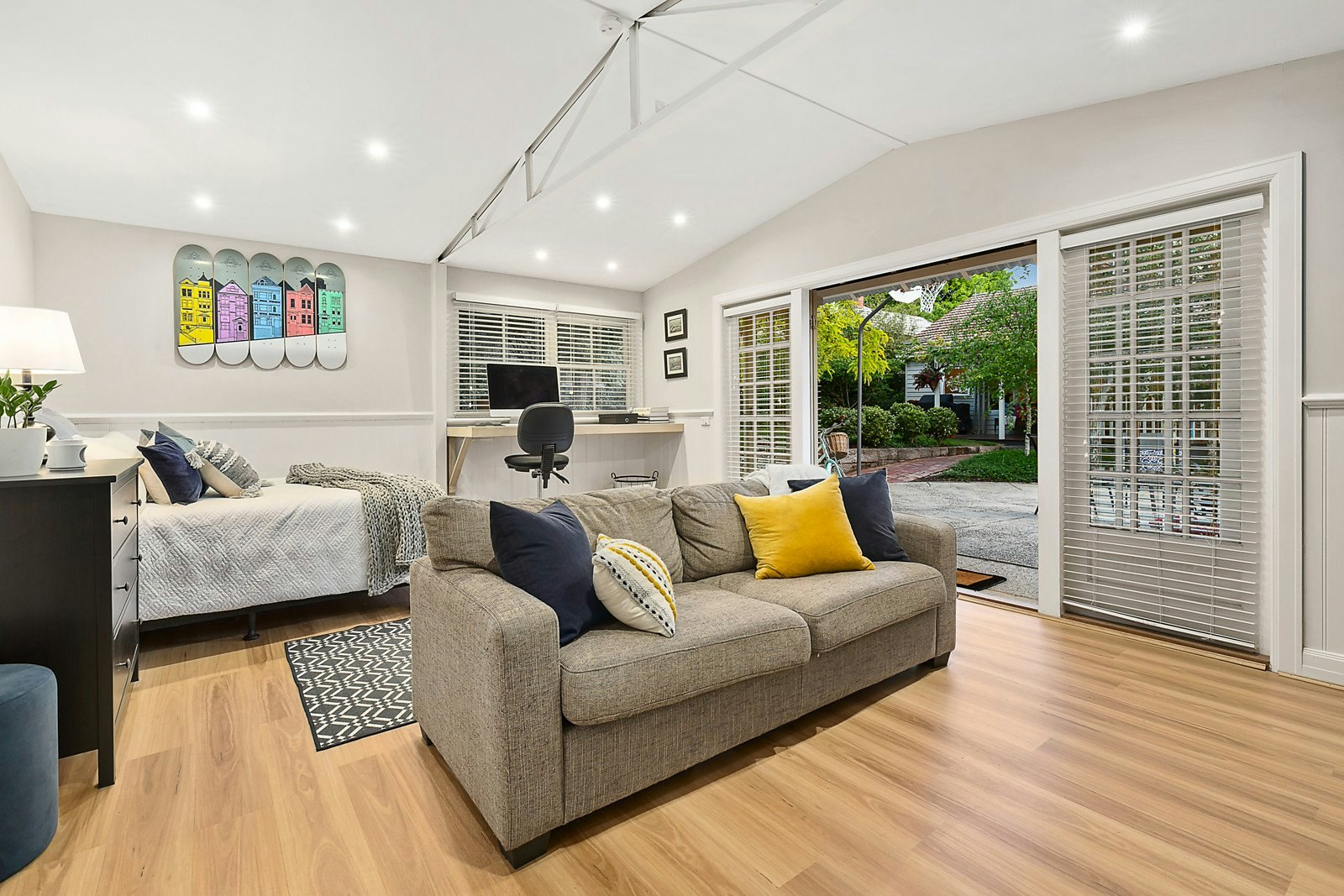 121 Prospect Hill Road, Canterbury, VIC