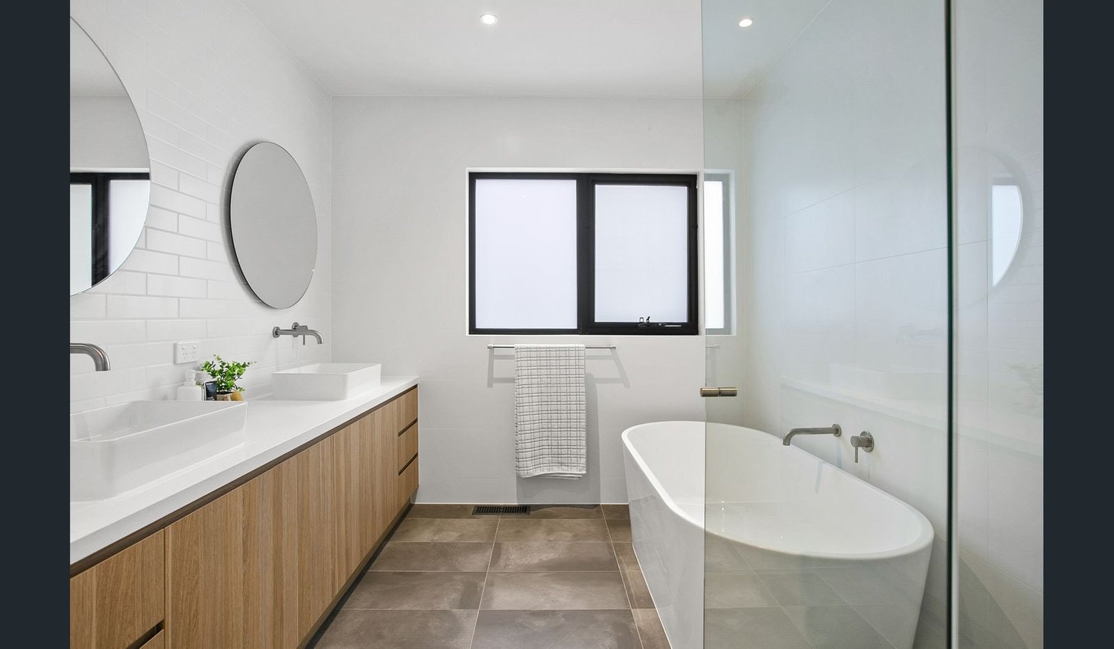 44a Carnoustie Grove, Mornington, VIC