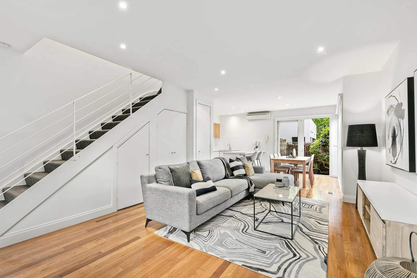 2/53 Cromwell Road, South Yarra, VIC