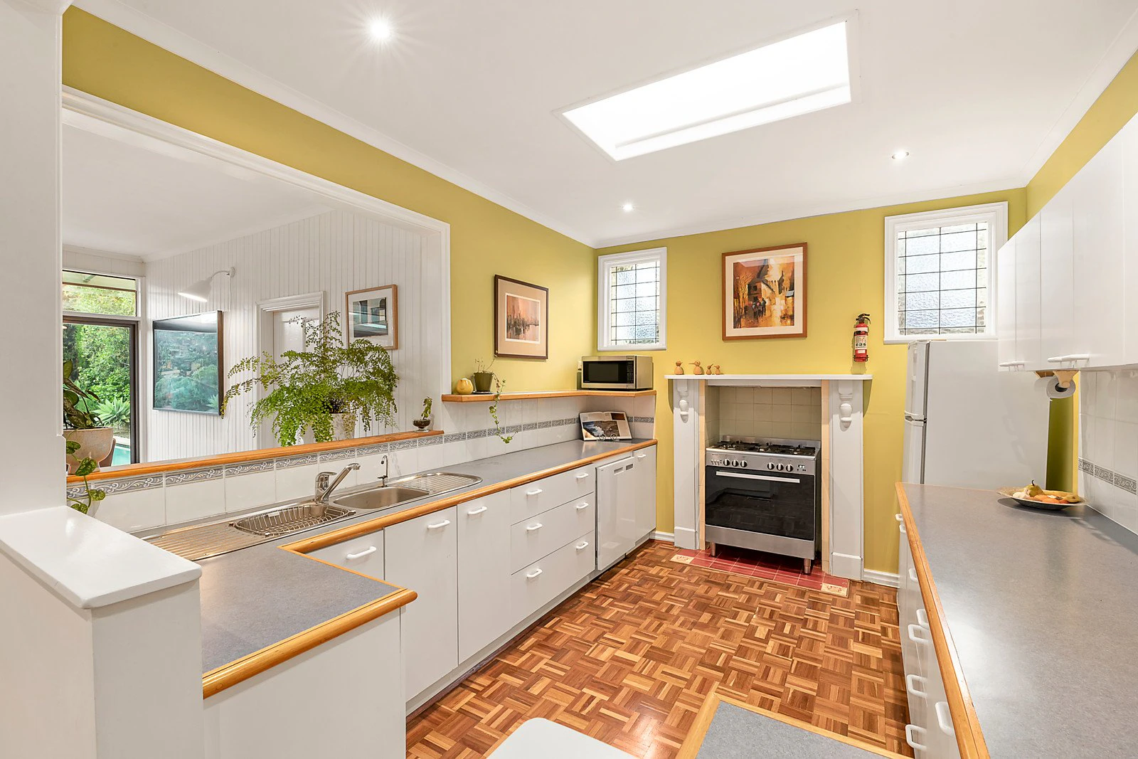 70 Holyrood Street, Hampton, VIC