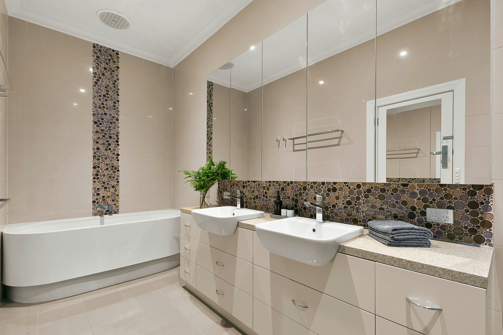 3 Vernon Street, Glen Iris, VIC