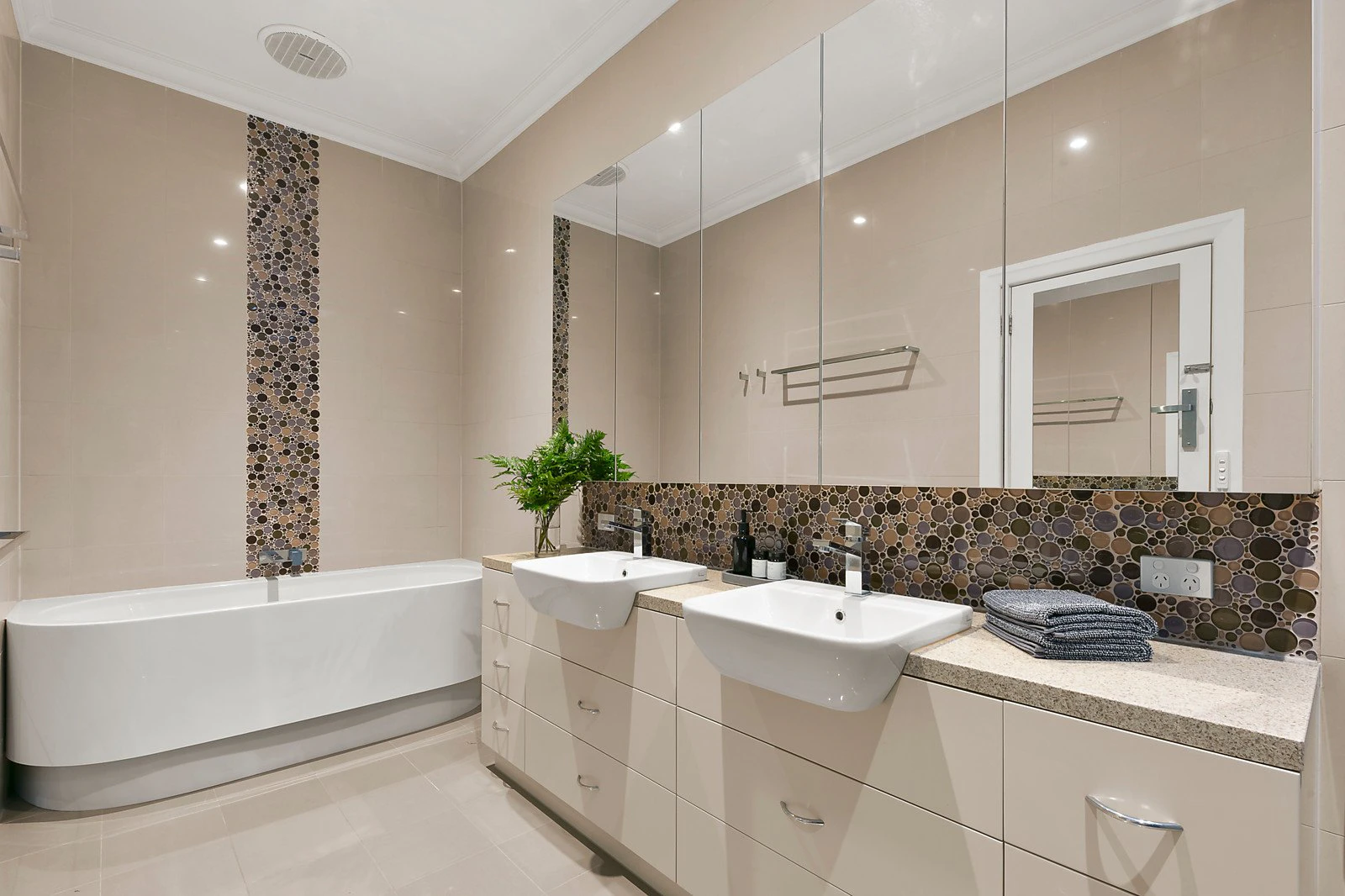 3 Vernon Street, Glen Iris, VIC