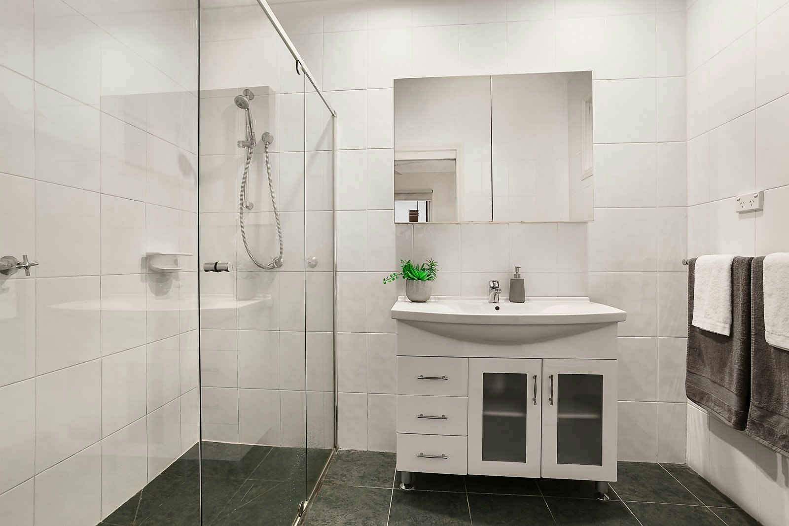 6/41 Parkhill Road, Kew, VIC