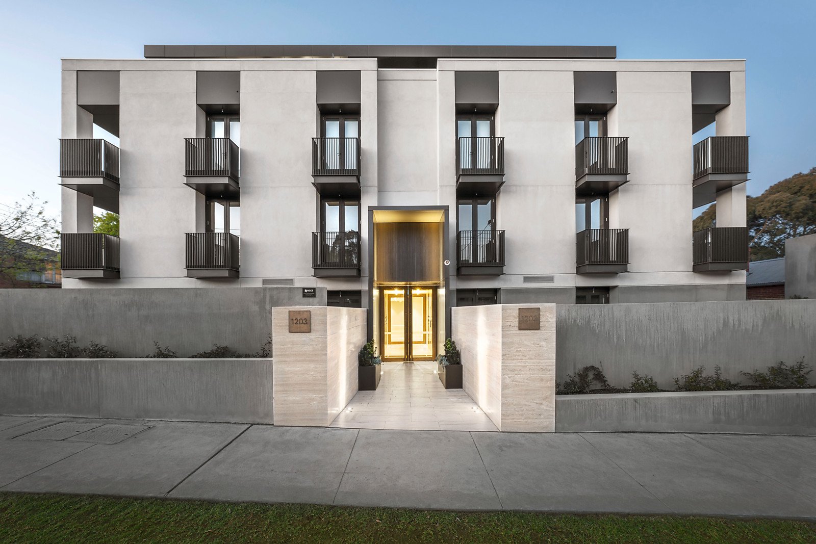 West Penthouse/1203 Malvern Road, Malvern - Image 1
