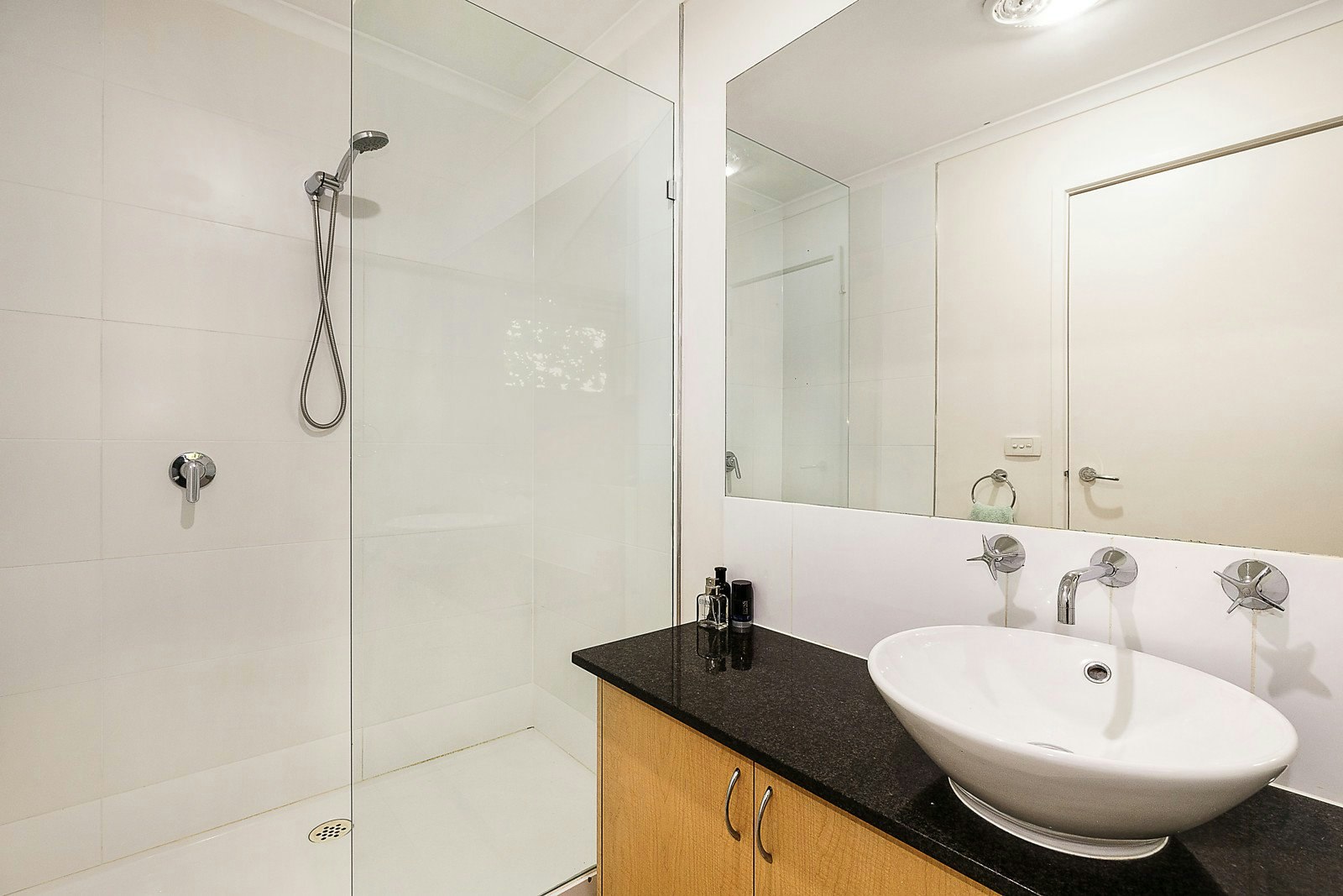 1/2 Melville Street, Hawthorn, VIC