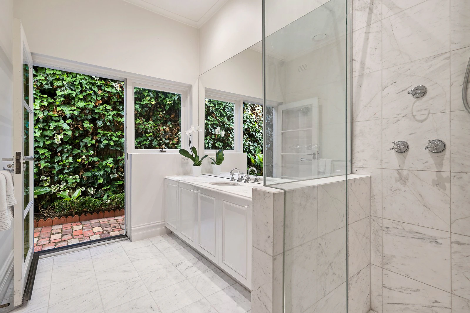 488 Victoria Parade, East Melbourne, VIC