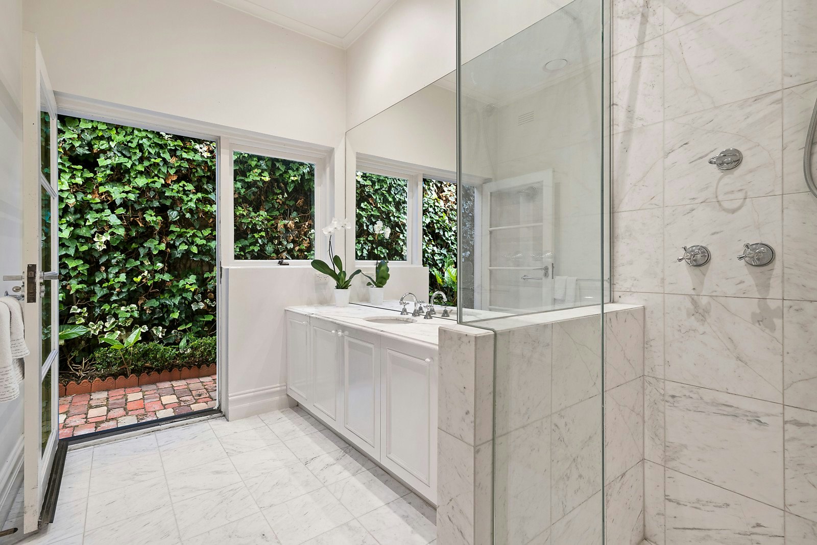 488 Victoria Parade, East Melbourne, VIC