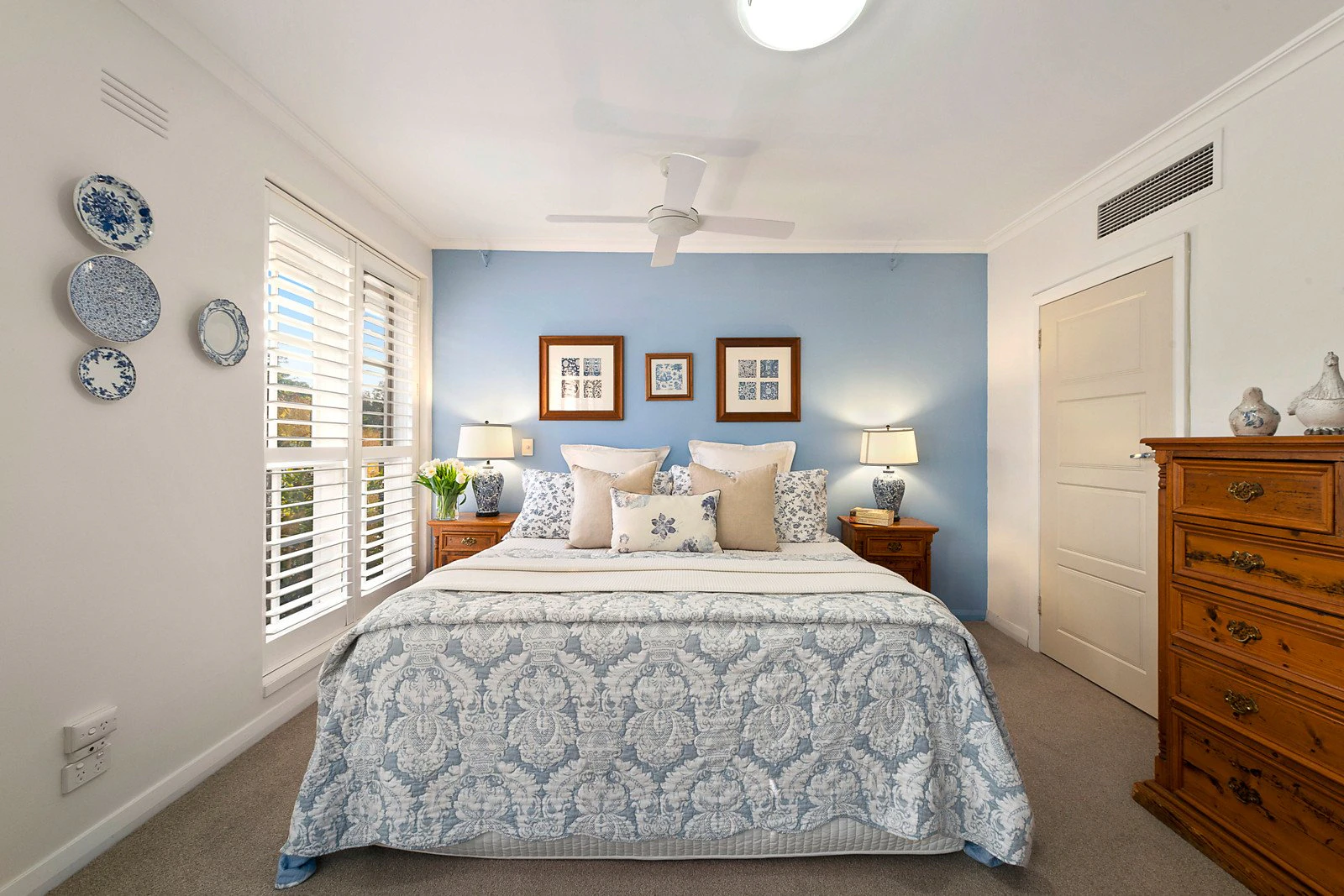 2/18 Lansell Road, Toorak, VIC