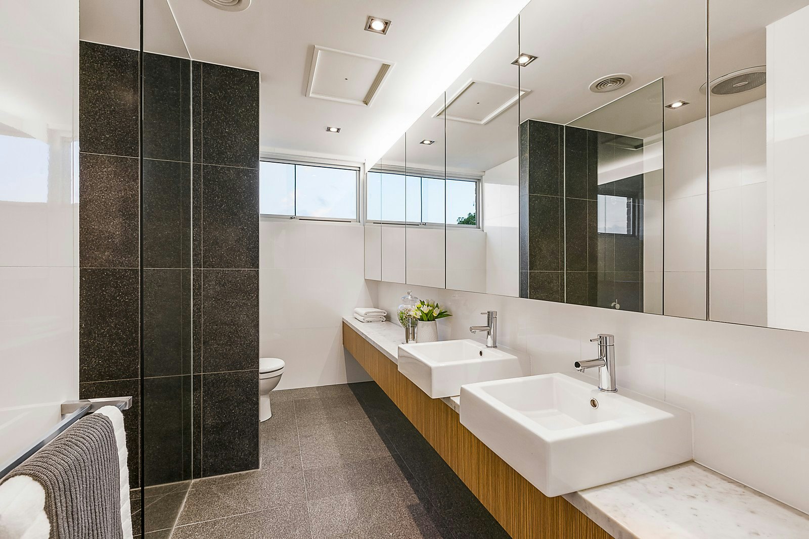 6A Glenmore Crescent, Black Rock, VIC