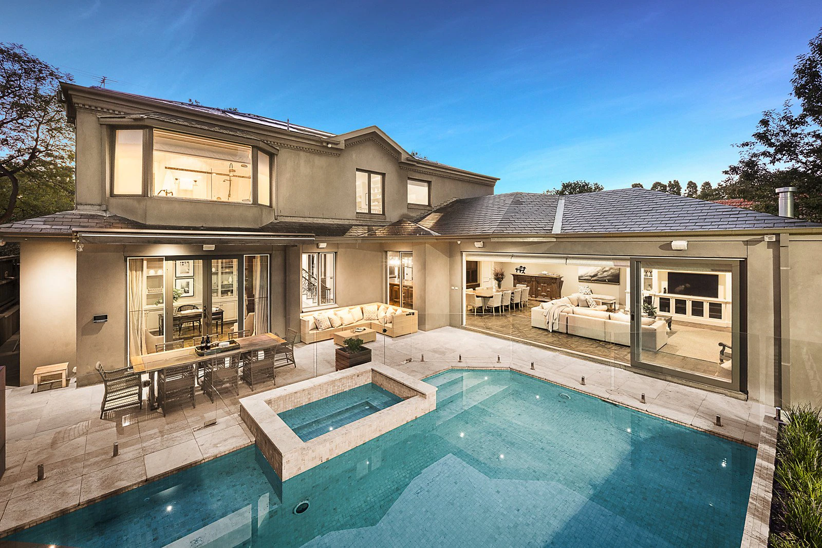 17 Glenbrook Avenue, Malvern East, VIC