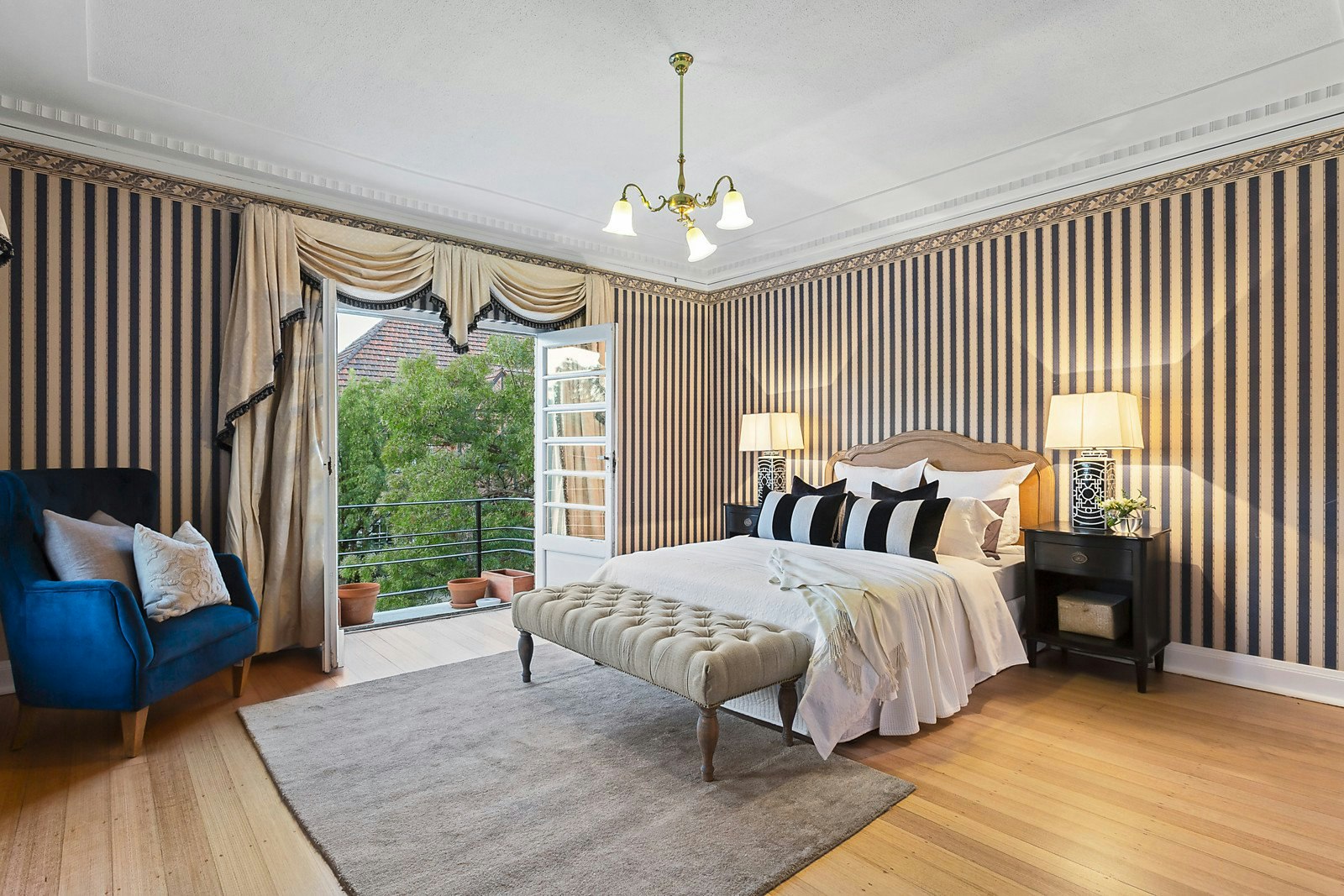 2/6 Grange Road, Toorak, VIC