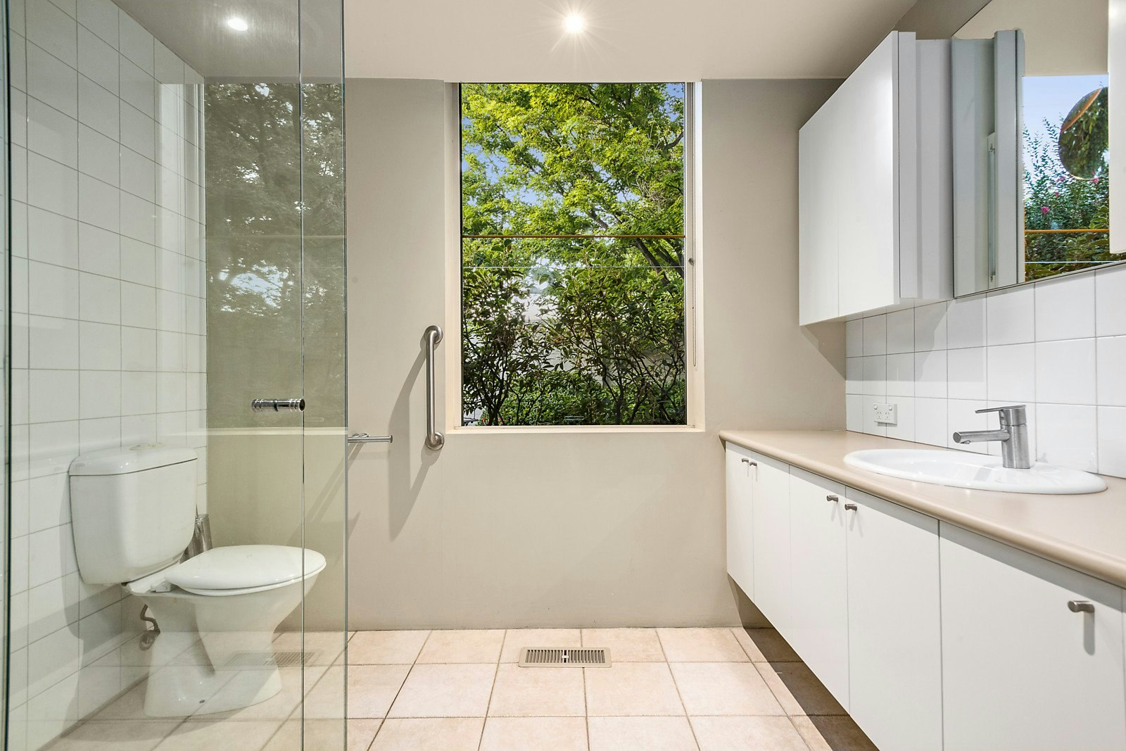 11 Douglas Street, Toorak, VIC