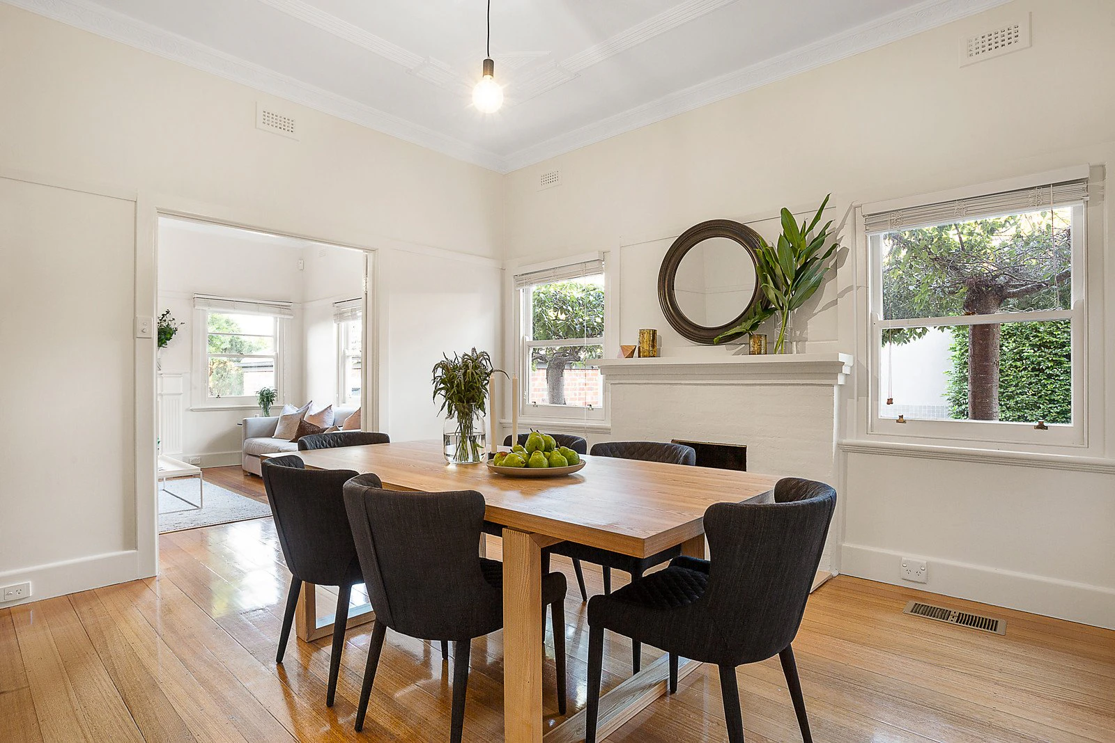 16 Cloverdale Road, Glen Iris, VIC