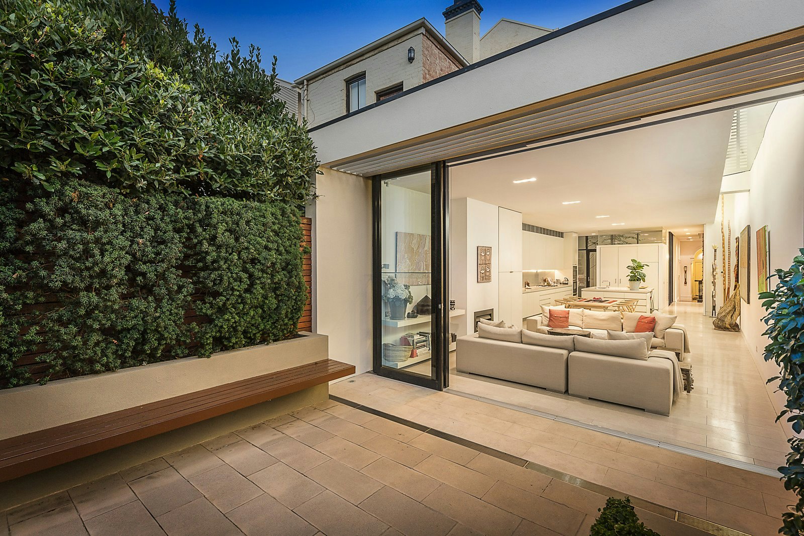 46 Howe Crescent, South Melbourne, VIC