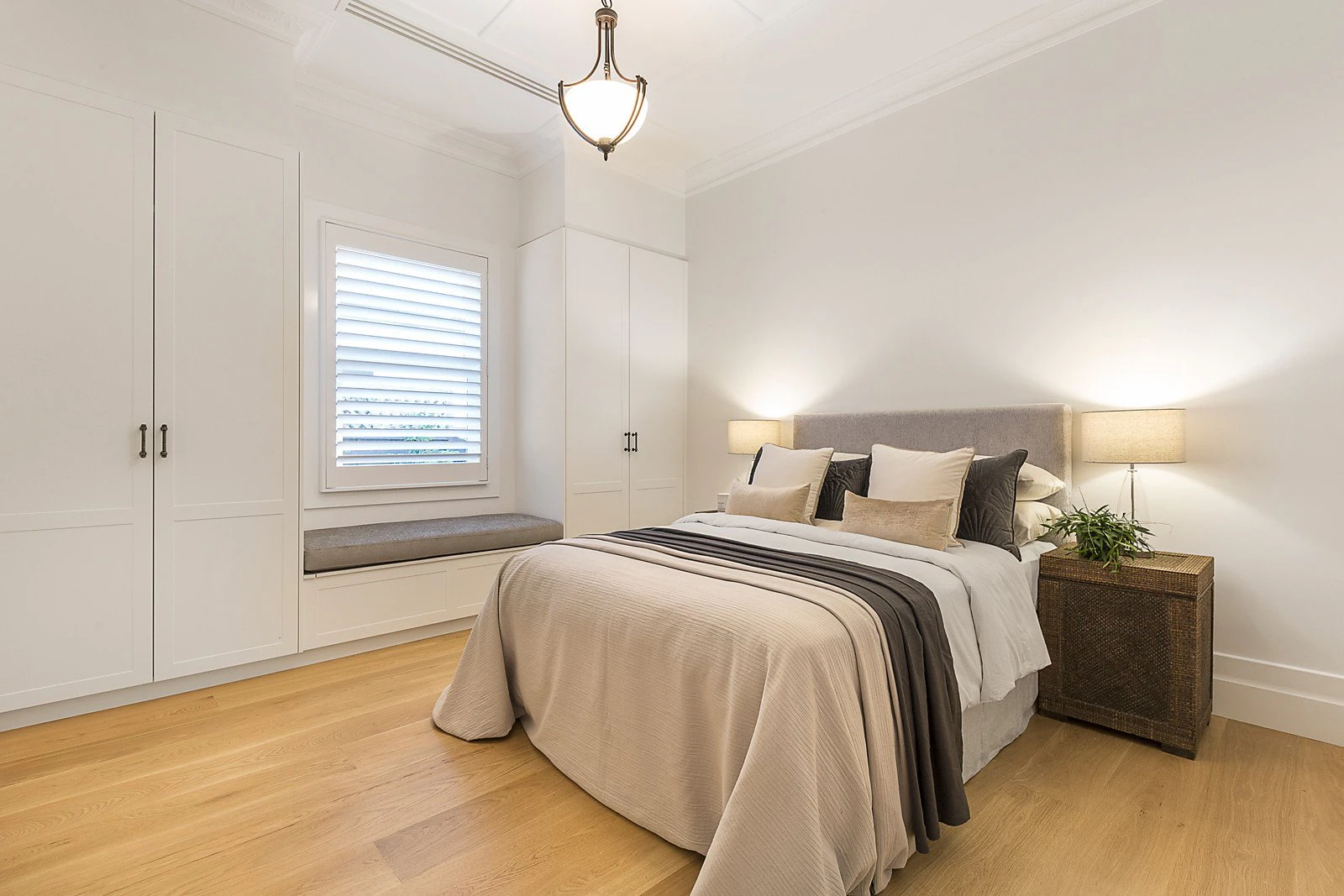 10 Chatham Road, Canterbury, VIC
