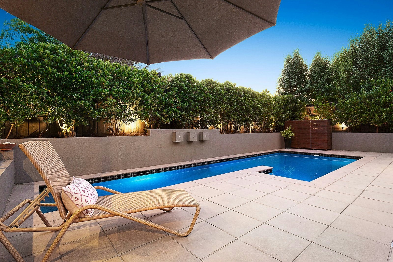 16 Cloverdale Road, Glen Iris, VIC